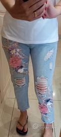 Jeans ricamato 