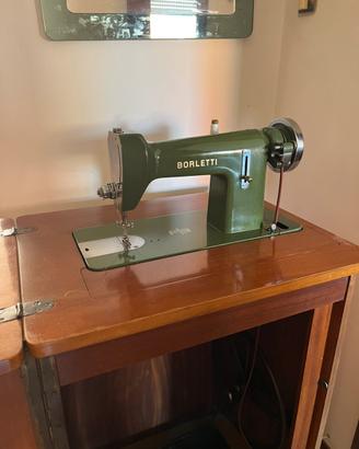 Macchina da cucire Borletti con mobiletto original