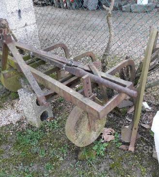 Attrezzi agricoli antichi