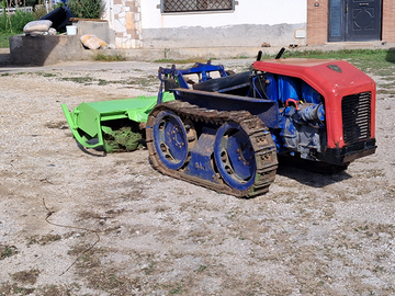 Trattore agricolo toselli, carraro, goldoni