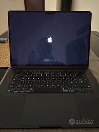 MacBook Air 15 M2 512 gb