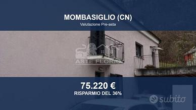 Immobile in asta di 148 m² con più di 5 locali a M