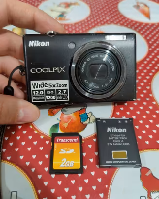 Fotocamera Nikon Coolpix S570