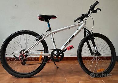 Bici Rockrider300, salta-salta e monopattino
