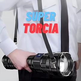 Torcia LED Super Potente Professionale USB 1600 LM