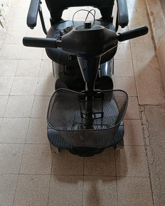 Scooter da mobilità a 4 ruote per anziani