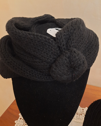 Scaldacollo sciarpa con cappello lavorati a mano