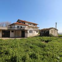 CASA INDIPENDENTE A CAMPLI