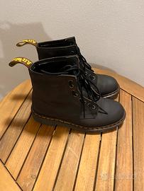 Dr martens 1460 made in england