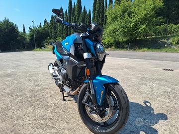 Bmw F 900 R 1000K.