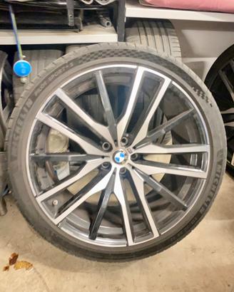 cerchi con gomme 315 / 30 ZR 22