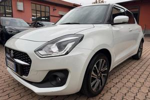 SUZUKI Swift 1.2 Hybrid Top