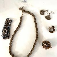 Completo: collana bracciale orecchini anello
