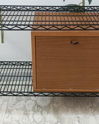Carrello con ruote