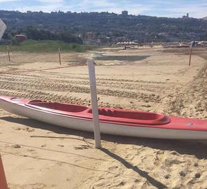 Canoa in vetroresina 2 posti + 2 pagaie + carrelli