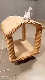 Casetta/Presepe intagliato in tronco