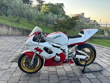 Yamaha R6 - USO PISTA