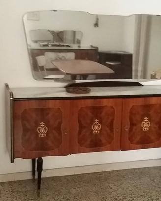 mobili di antiquariato 