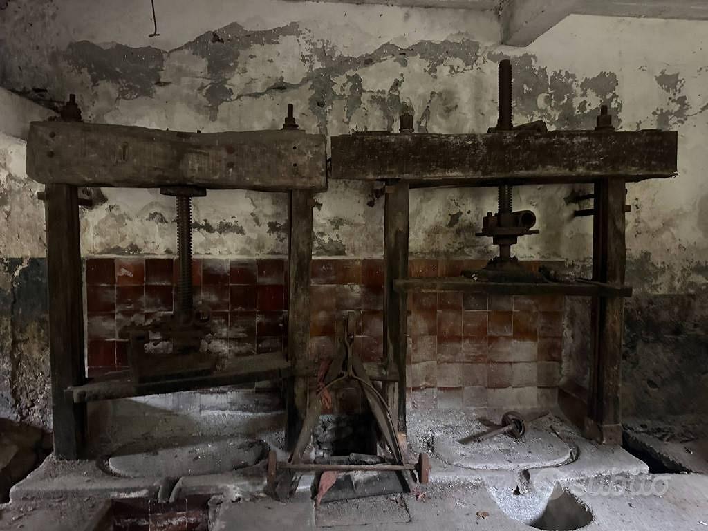 Rustico / Casale di 172 m² con più di 5 locali a P - Vista 4