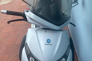 Piaggio beverly 250