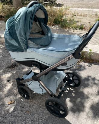 Trio Momon (Passeggino + Navicella + Ovetto Auto)