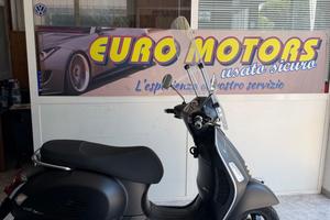 Piaggio Vespa 300 GTS