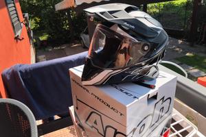 Casco airoh commander