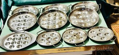 Set di 10 piatti per escargot .