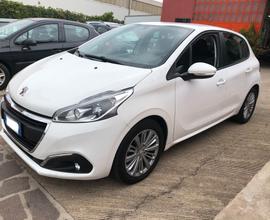 Peugeot 208 PureTech 82 5 porte Access