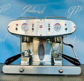 Macchina caffe illy ristorante/bar