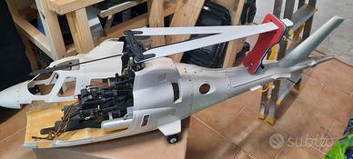 elicottero Augusta a 109