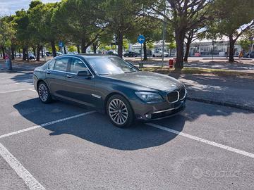 BMW 750i xdrive