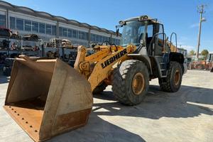 Pala gommata LIEBHERR L556