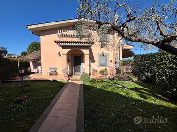 VILLA SINGOLA A MORLUPO