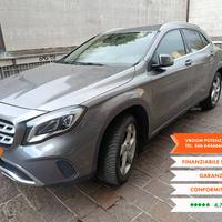 MERCEDES GLA (X156) GLA 200 d Automati...