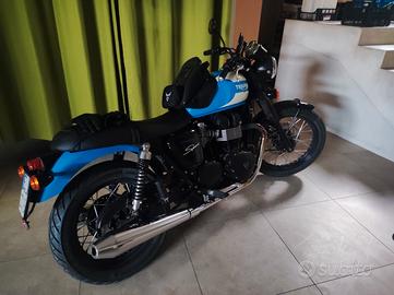 Triumph Bonneville - 2015