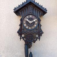 orologio a cucu' antico  stile gotico epoca 900