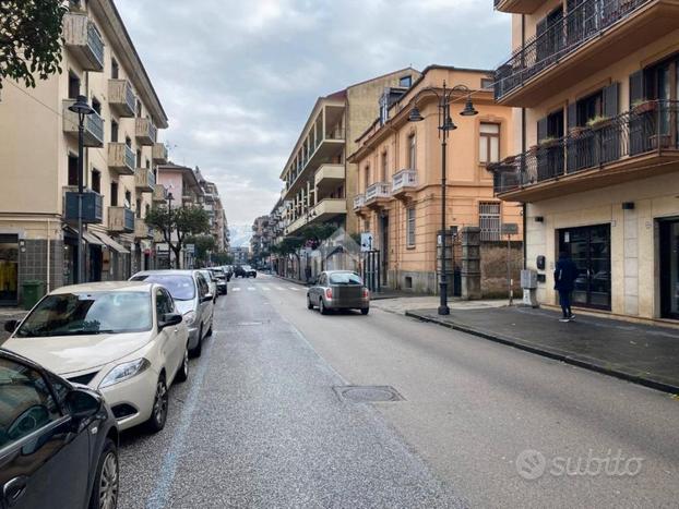 Box auto doppio ad Avellino