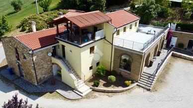 ALBERGO A CIVITELLA DEL TRONTO