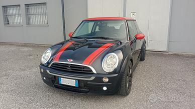 Mini Cooper 1.4 d -
