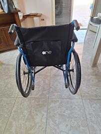 Sedia a rotelle con cuscino anti decubito