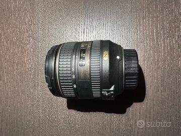 obietttivo Nikon Nikkor 16-80 mm 1:2.8