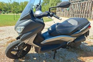 Scooter yamaha x-max 125