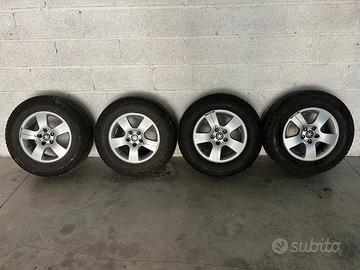 Treno Cerchi più gomme 215/70 r15 Daihatsu Terios