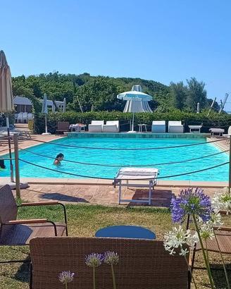 Rustico / Casale di 1000 m² con più di 5 locali a 
