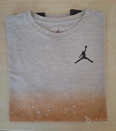 t-shirt grigia con sfumatura arancione - rosssa