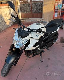 Yamaha xj6 2009