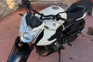 Yamaha xj6 2009
