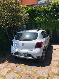 Dacia sandero stepway 13000. Euro