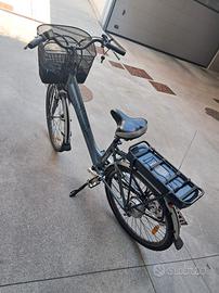 Bicicletta elettrica a pedalata assistita